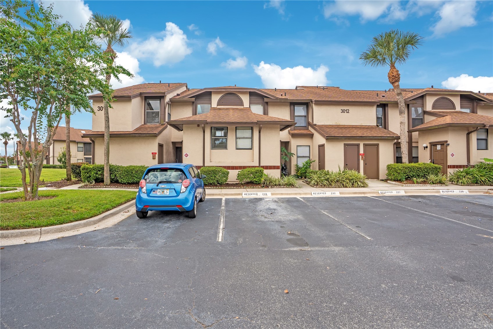 3012 S SEMORAN BOULEVARD G2