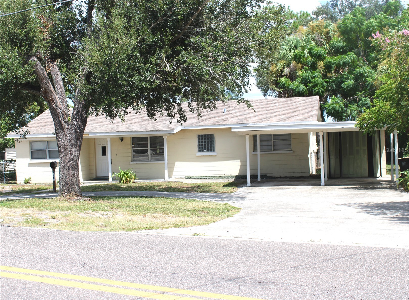 2337 N CRYSTAL LAKE DRIVE