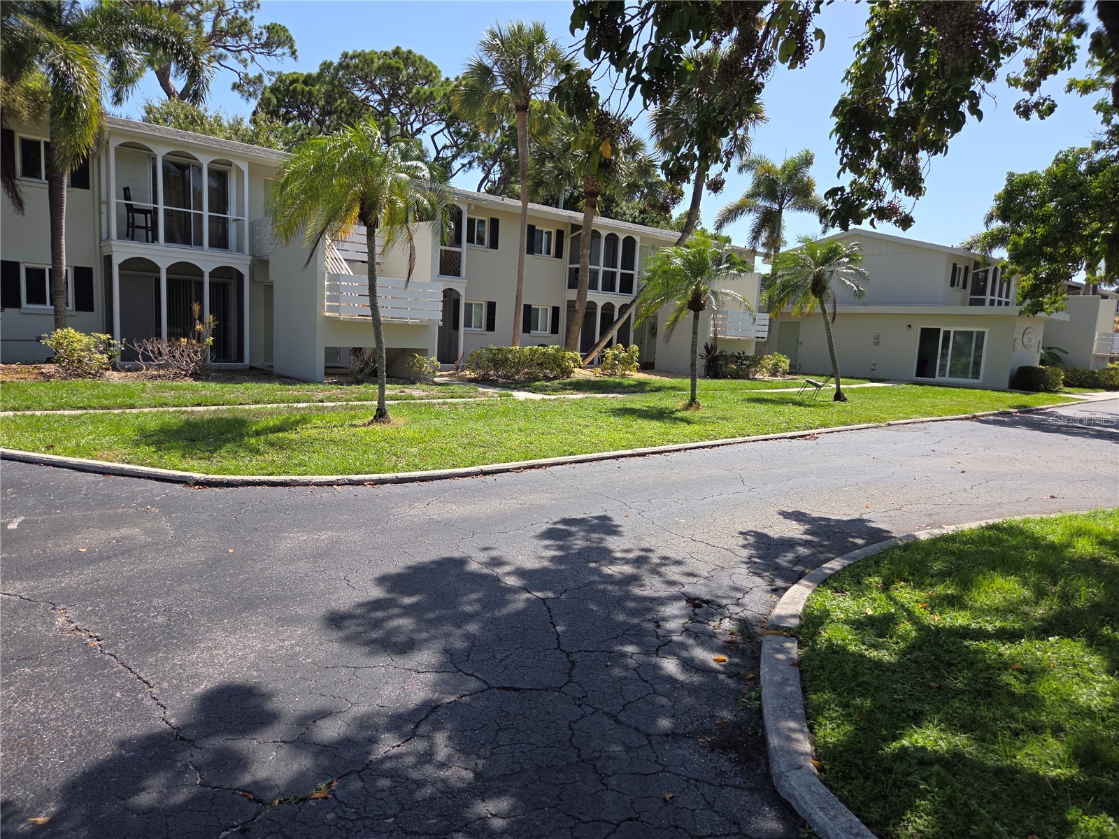2304 RINGLING BOULEVARD 104