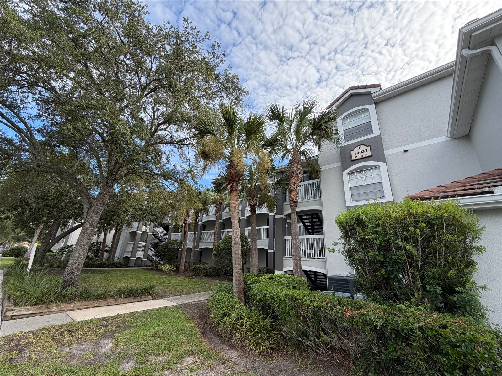 14037 FAIRWAY ISLAND DRIVE 211