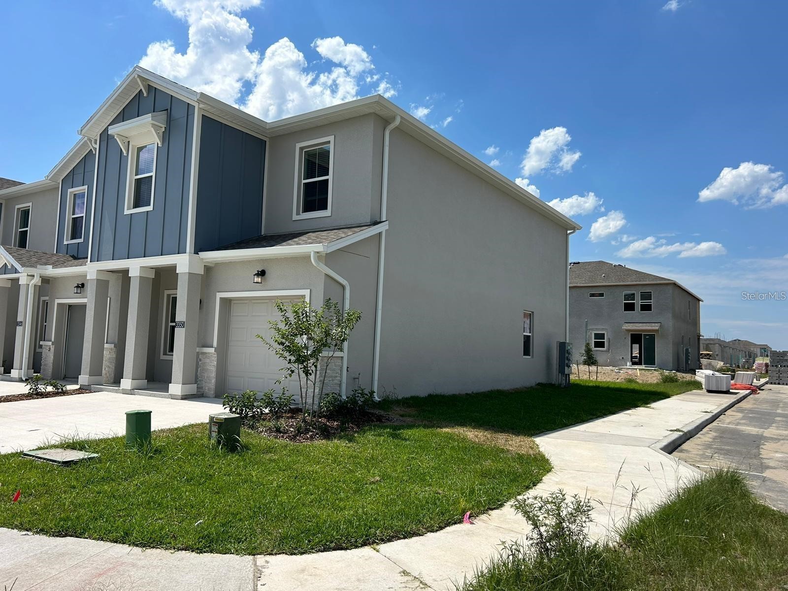 3350 LAURENT LOOP