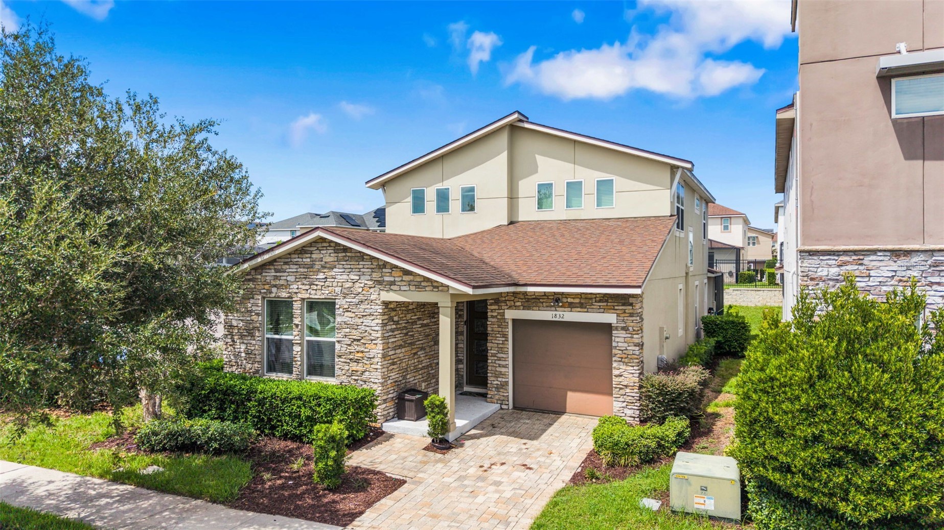 1832 SANDY PARK TRAIL