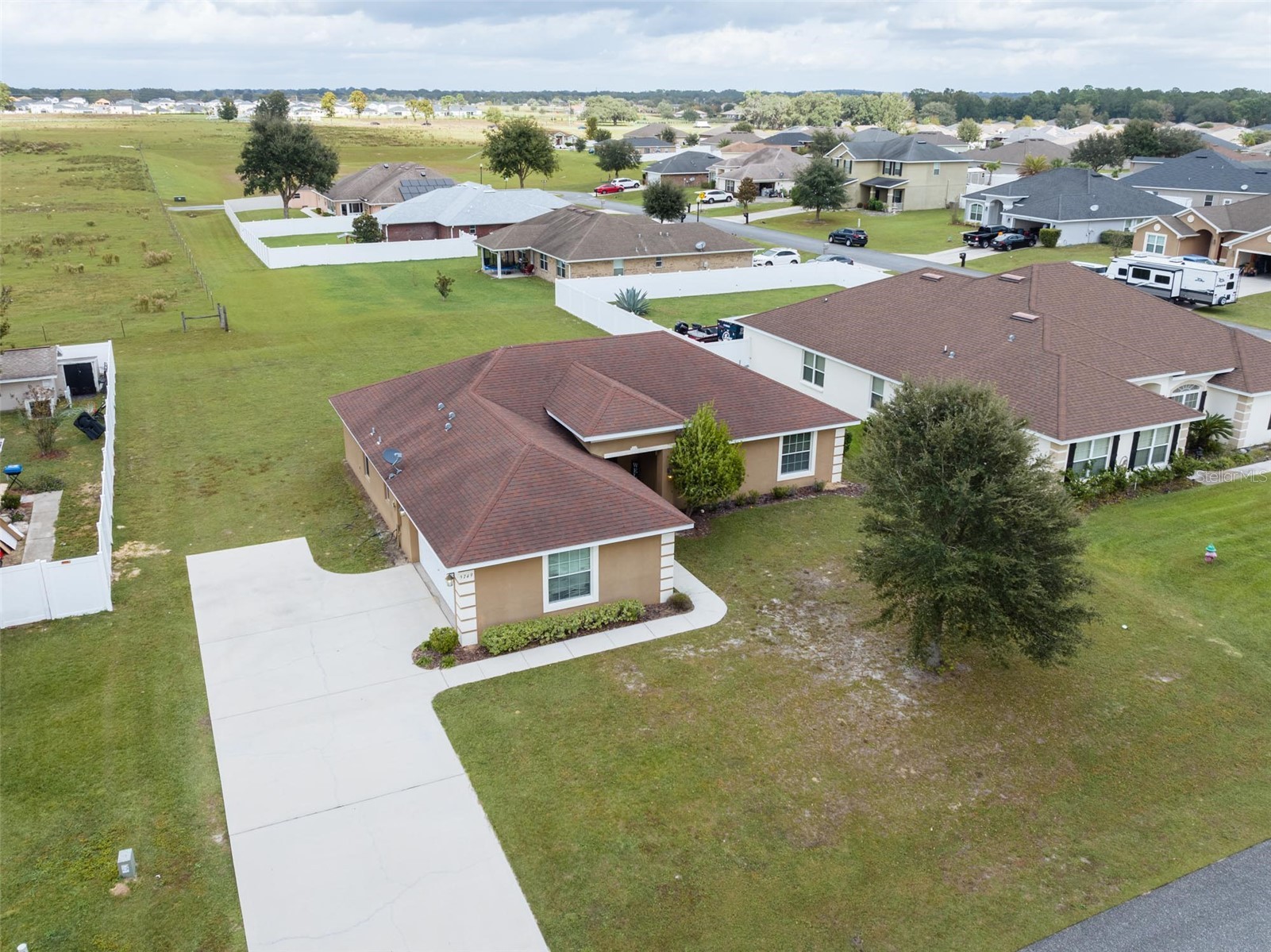 5749 SW 98TH PLACE