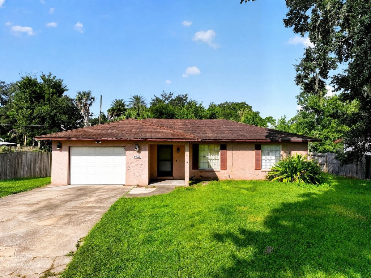 2944 TRAVELERS PALM DRIVE