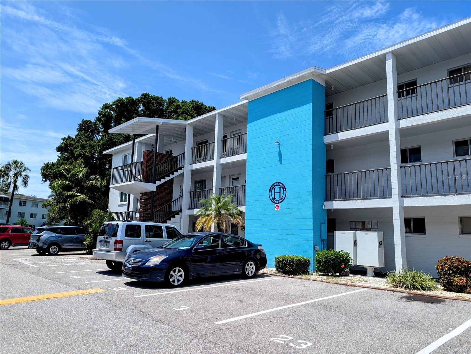 2321 SUNSET DRIVE H-25
