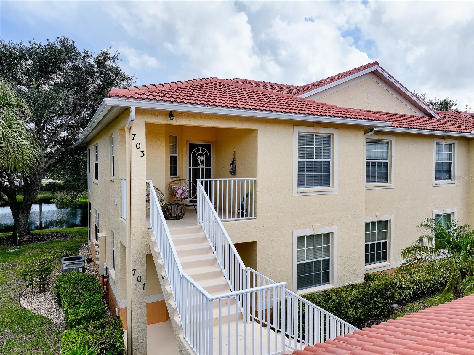 703 CASA DEL LAGO WAY 703