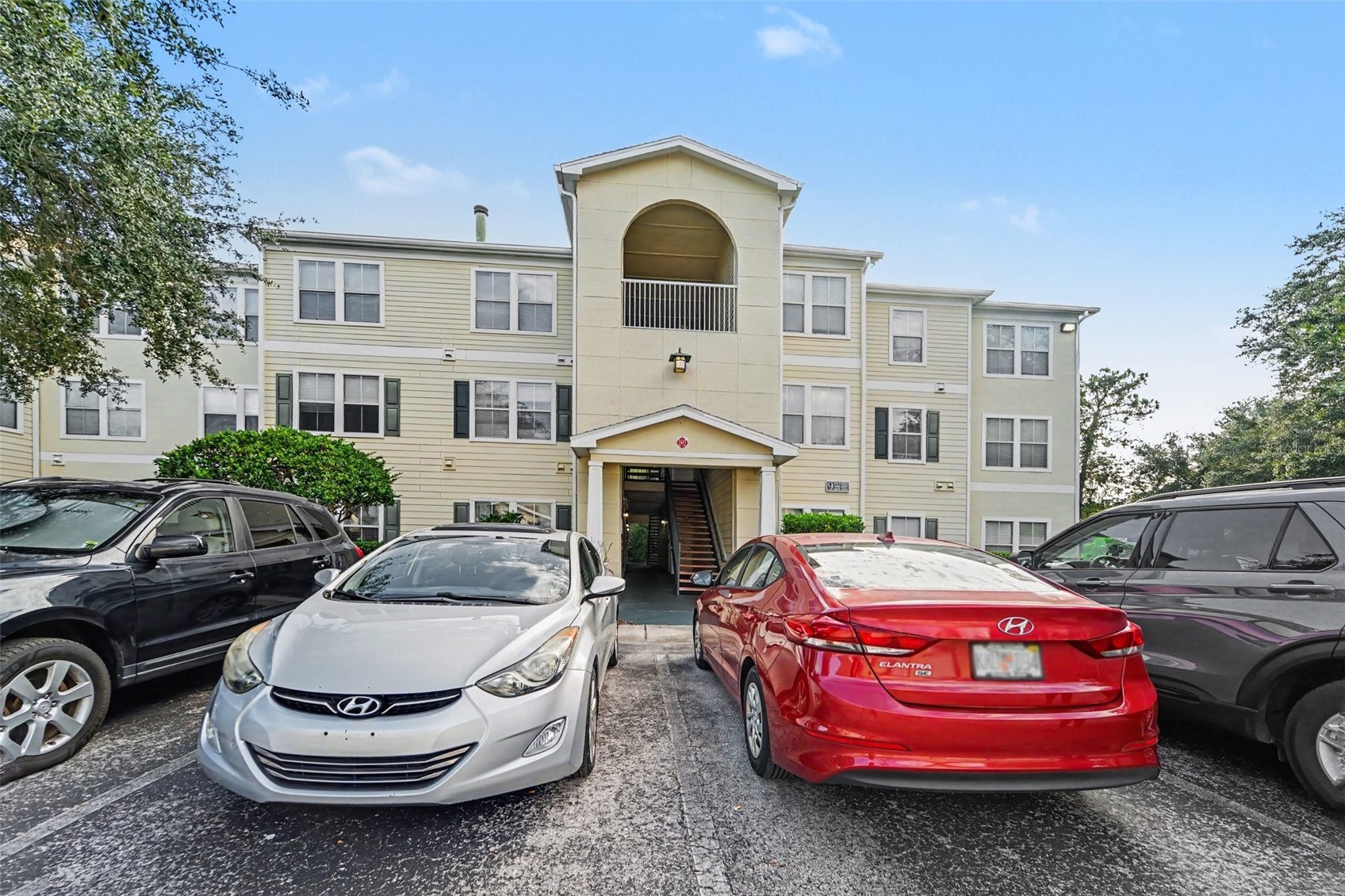 18193 STERLING GATE CIRCLE