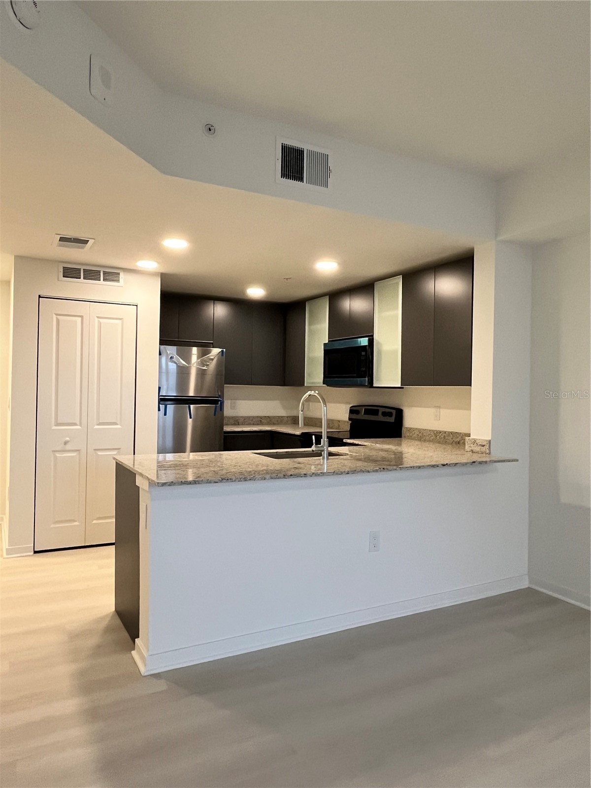 5563 MILLENIA PARK BLVD 209