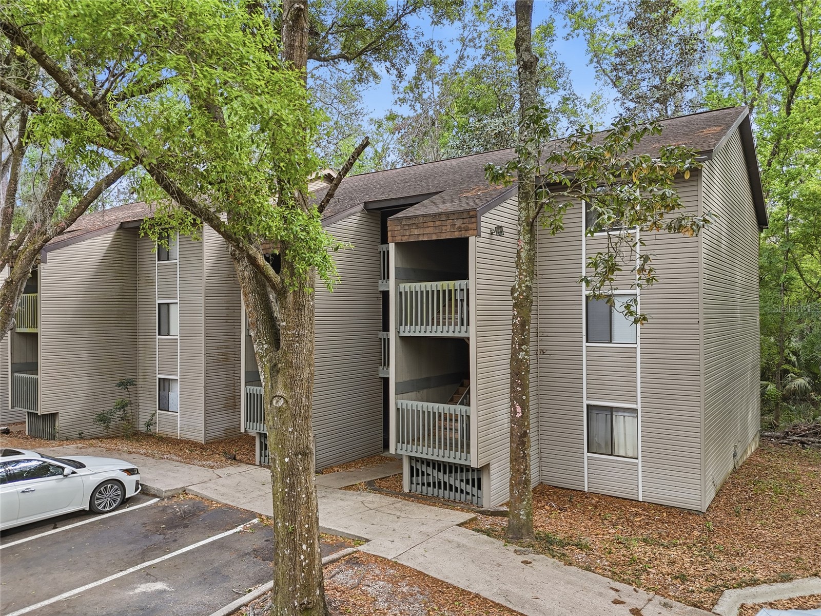 85 SE 16TH AVENUE F301