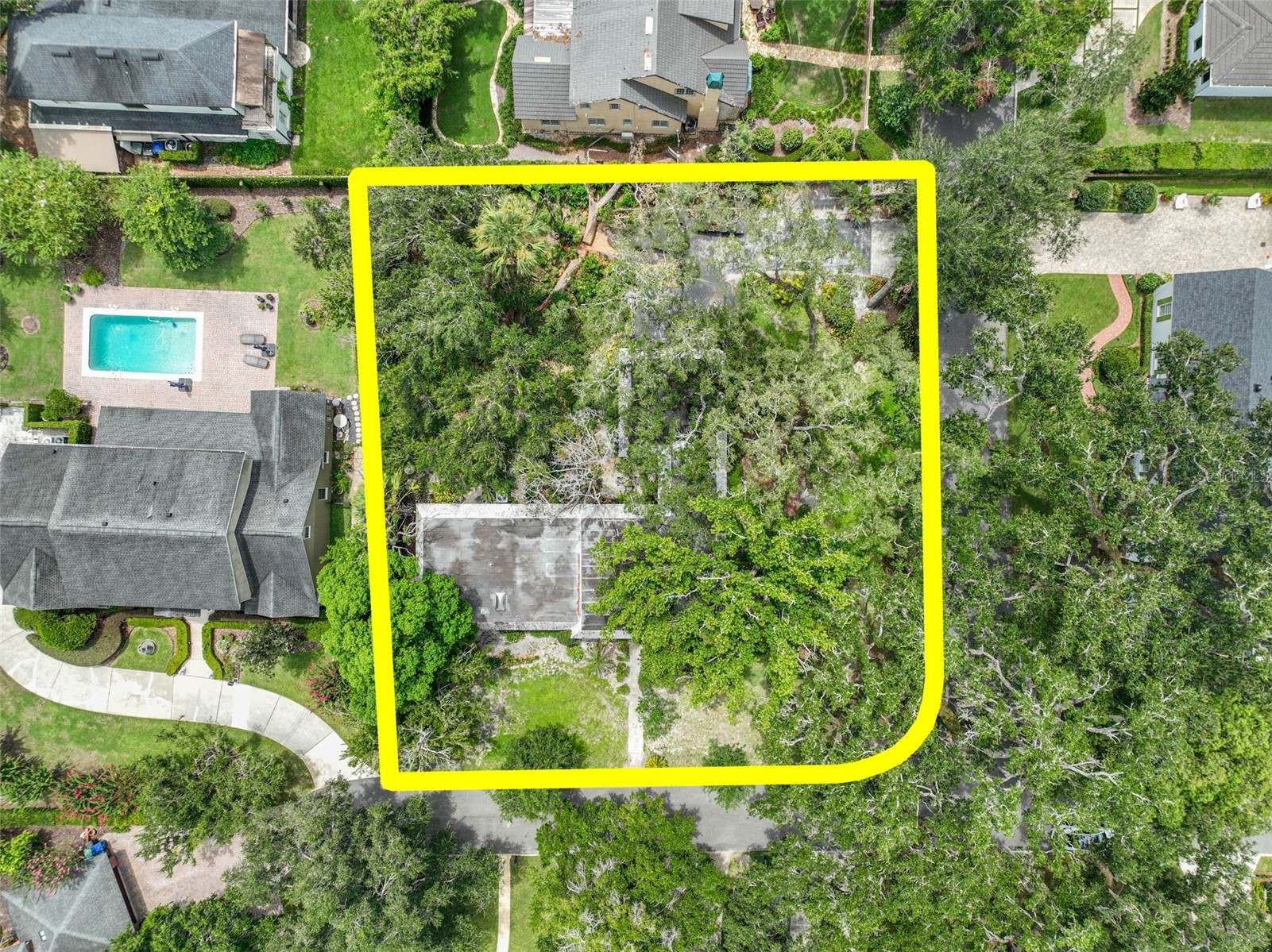 1220 SHARON PLACE