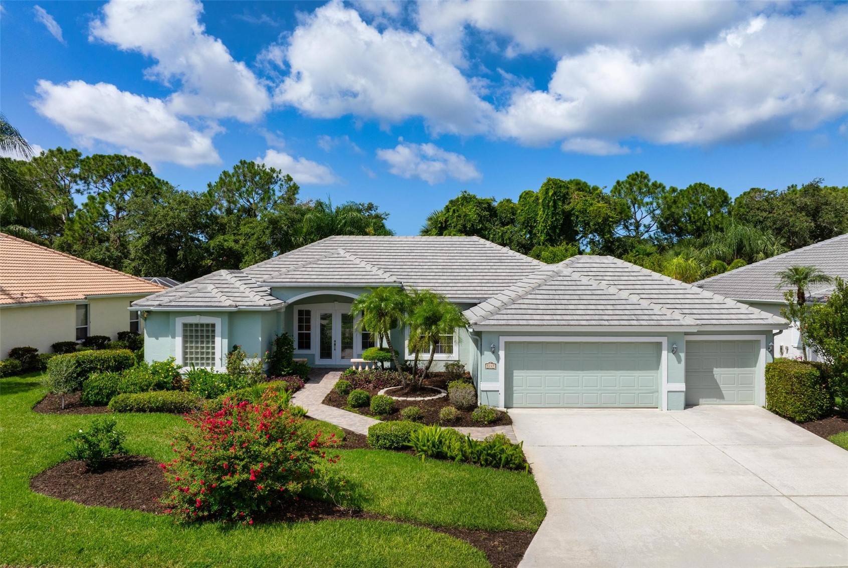 5249 FAR OAK CIRCLE