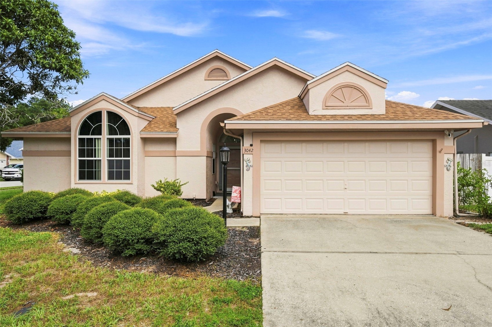 3042 ELLINGTON WAY
