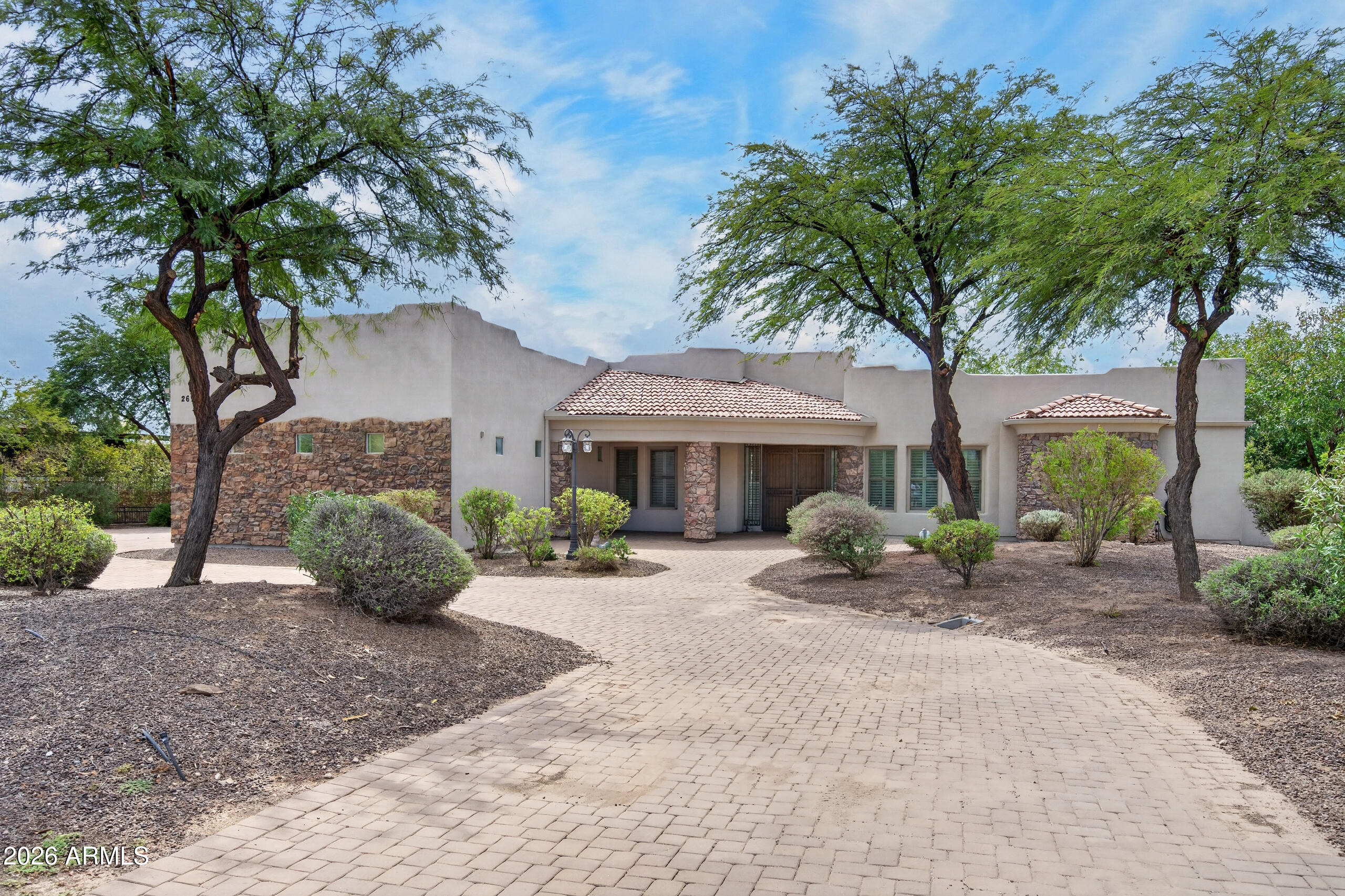 2613 W IRVINE Road, Phoenix, AZ 85086