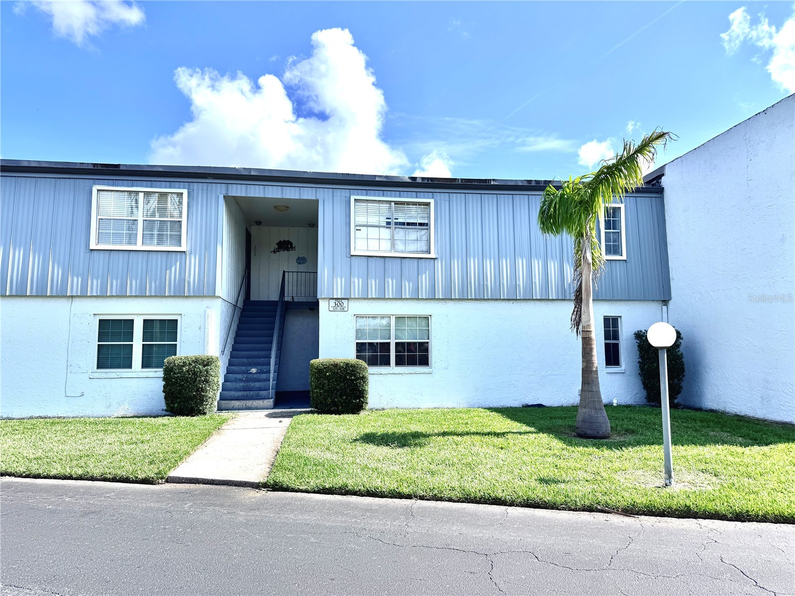 1000 S SEMORAN BOULEVARD 305