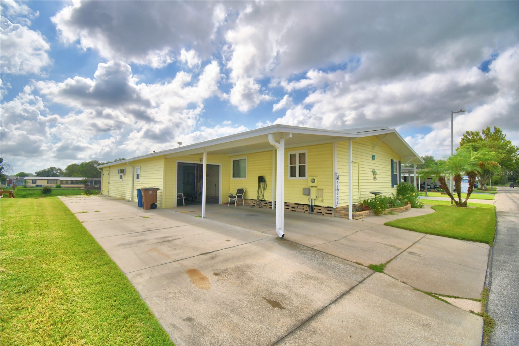 2055 S FLORAL AVENUE 119