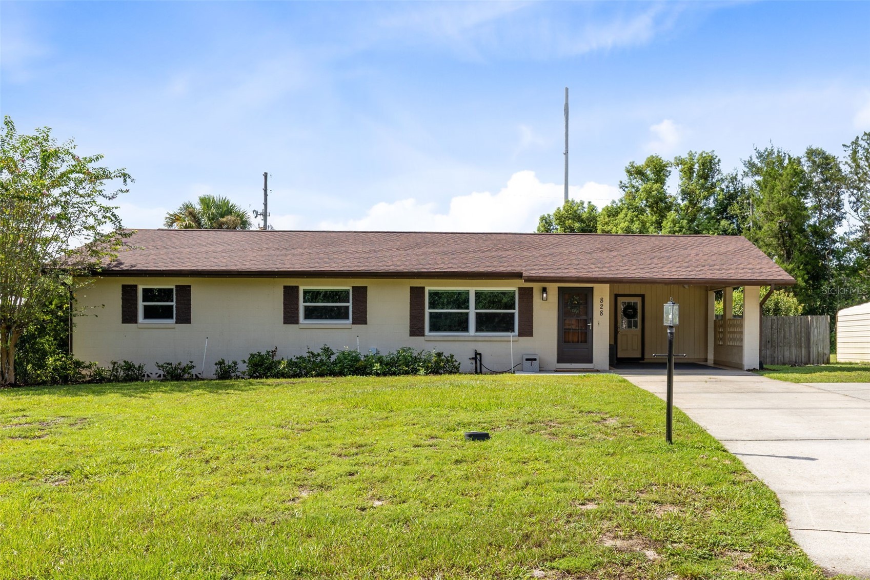 828 OVERHILL ROAD