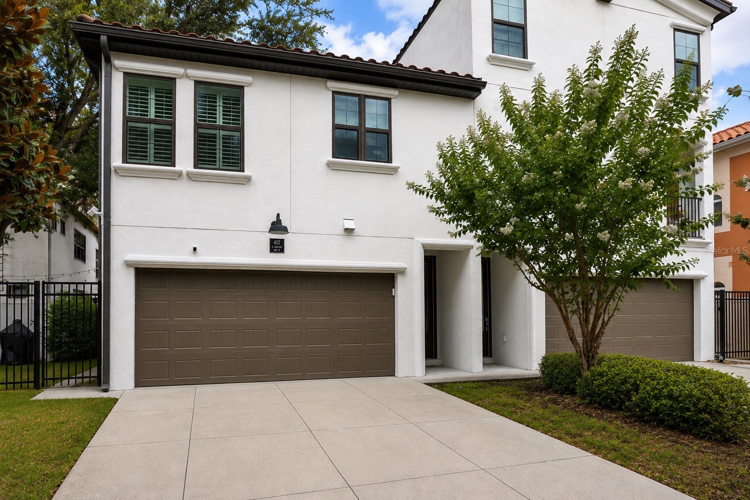 412 S ALBANY AVENUE 3