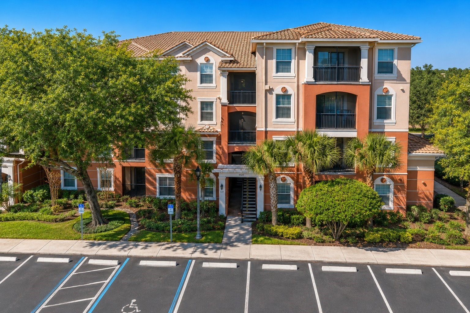 1357 VENEZIA COURT 303