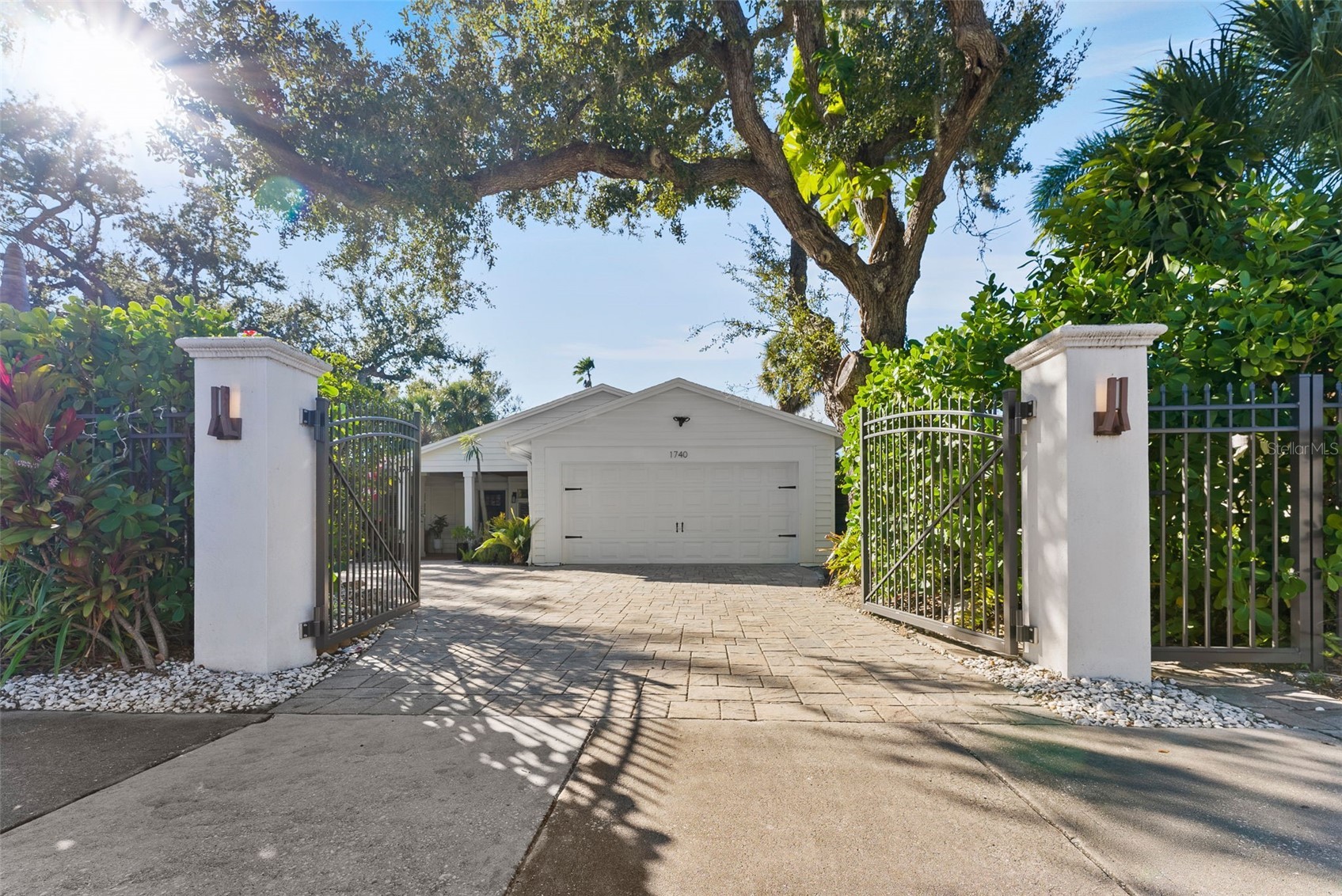 1740 S ORANGE AVENUE