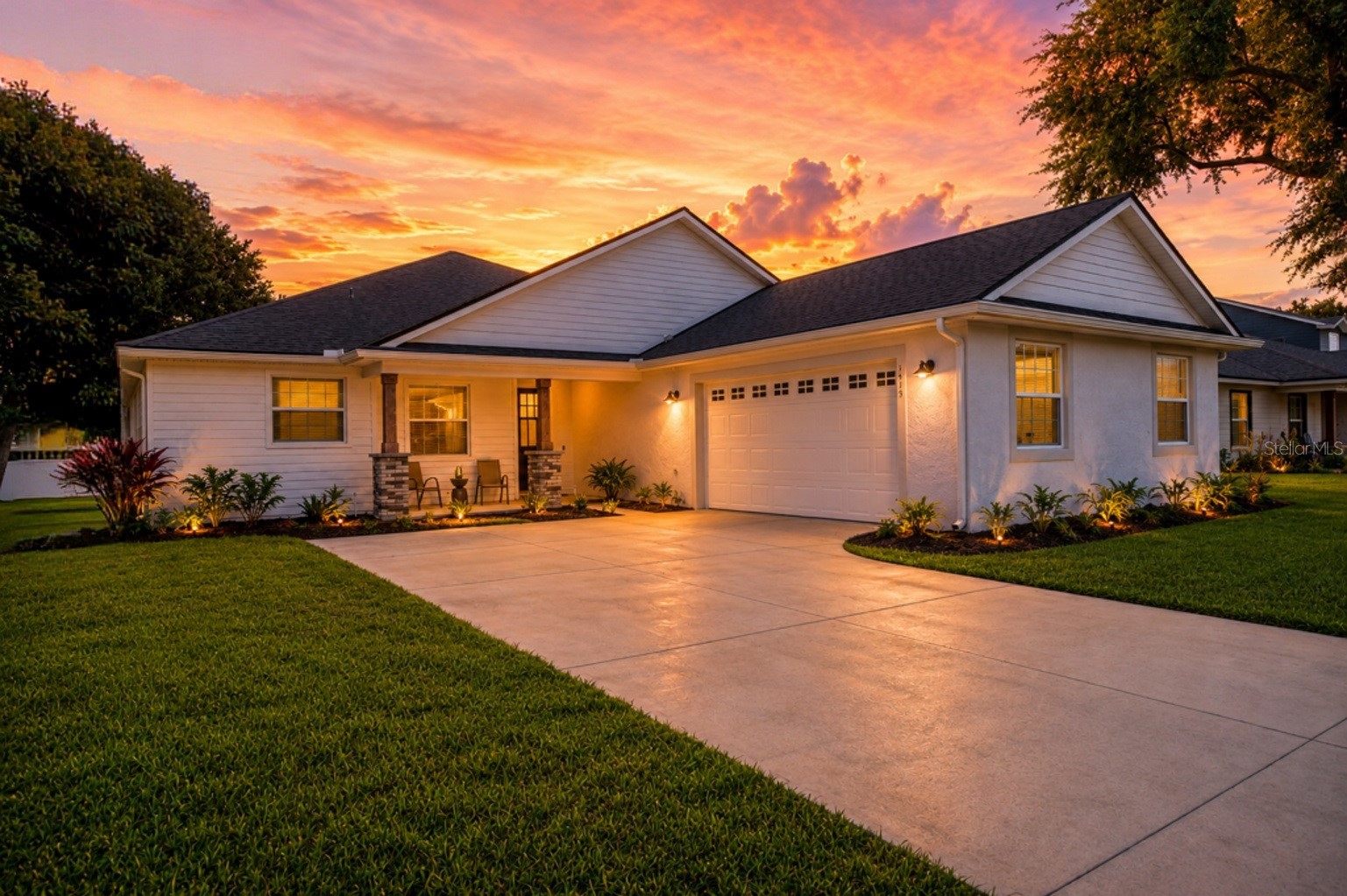 1415 MAGNOLIA LANE