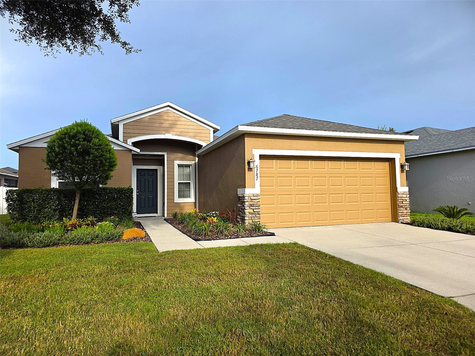 6787 GLENBROOK DRIVE