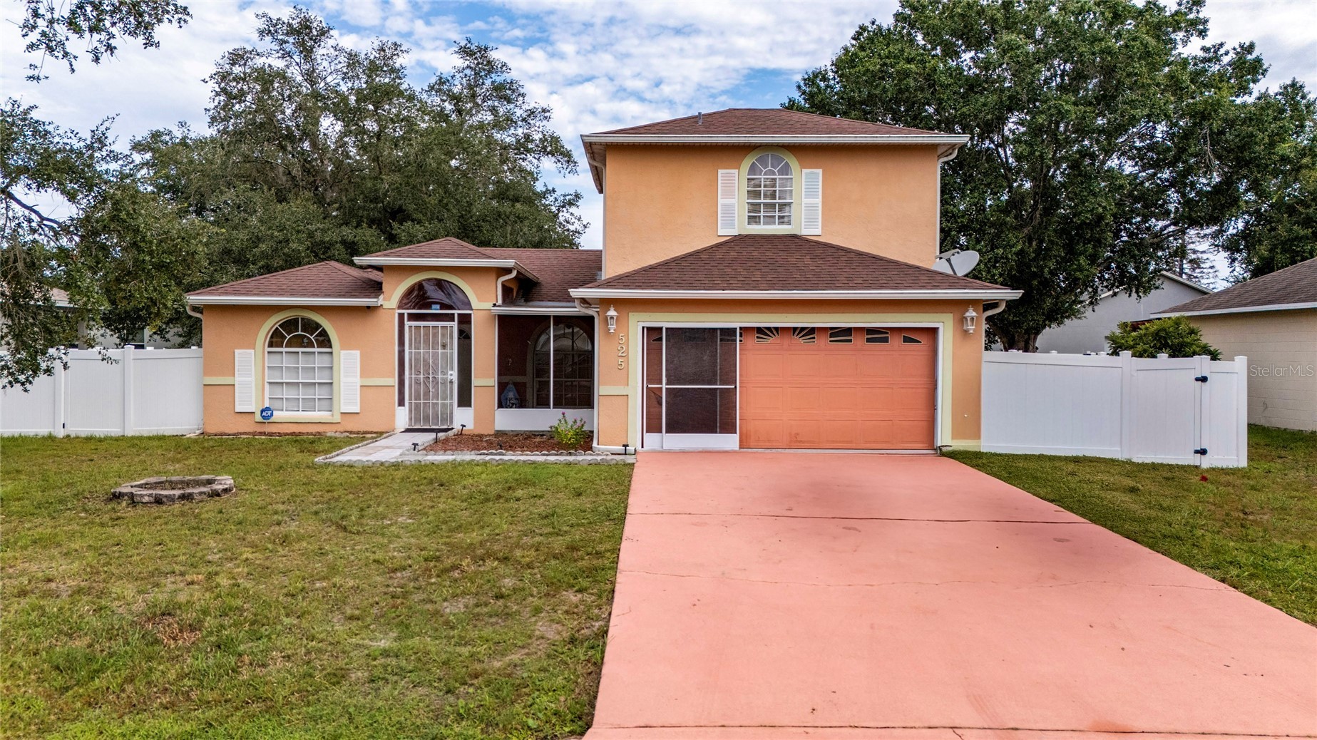 525 FINCH LANE