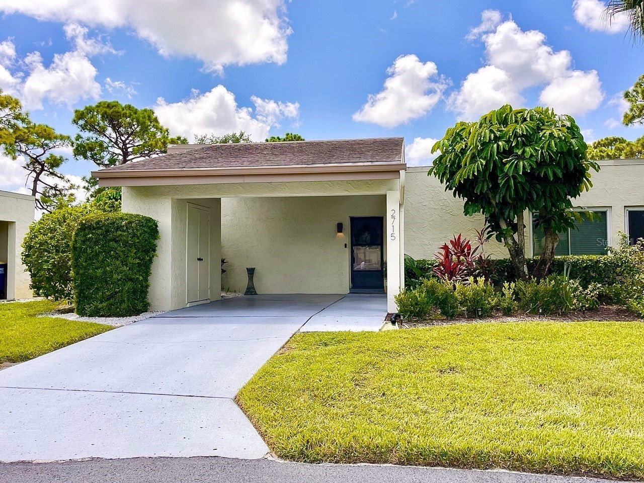 2715 HAVERHILL COURT