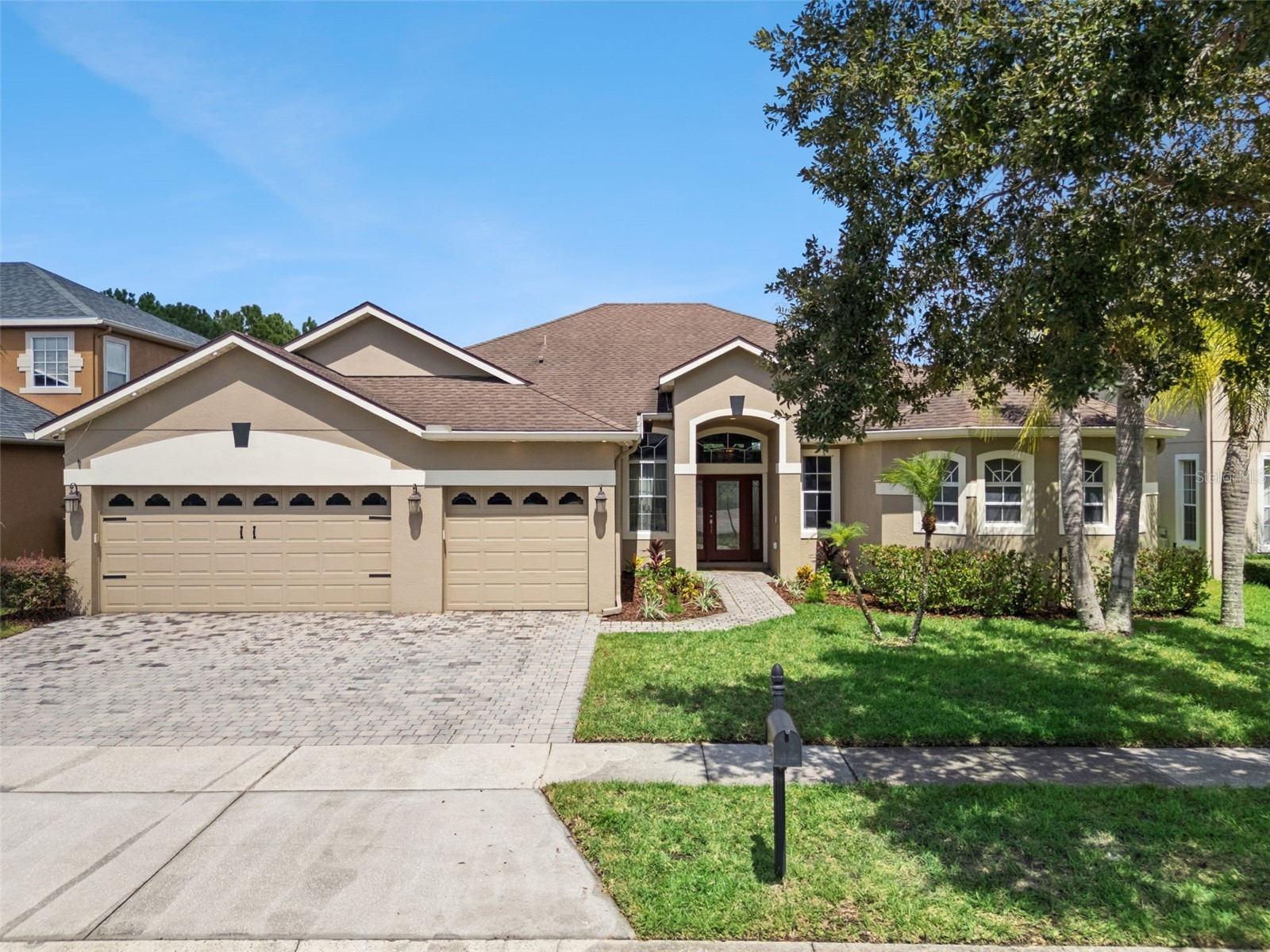 3149 CURVING OAKS WAY