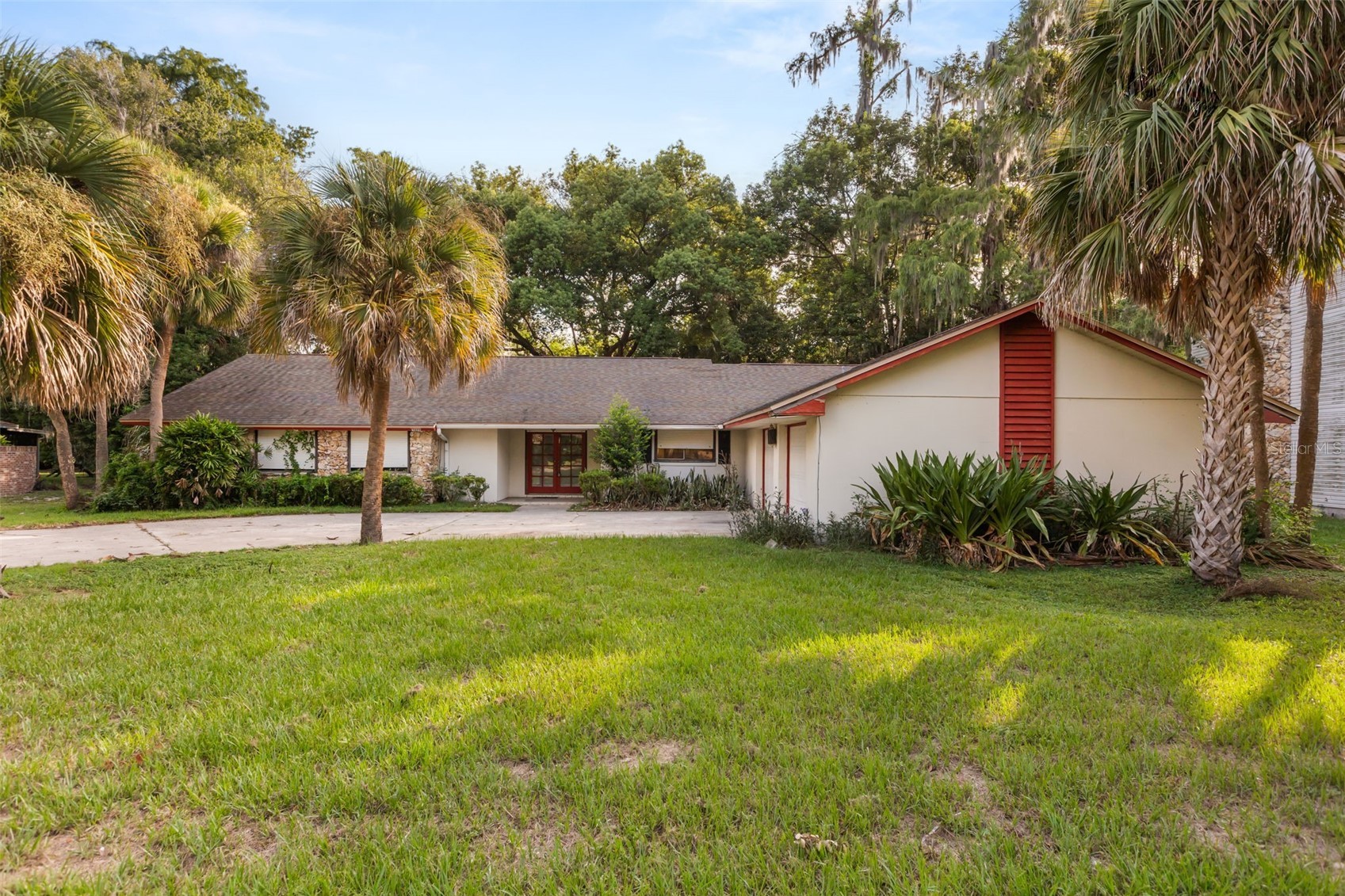 3889 N LAKE ORLANDO PARKWAY