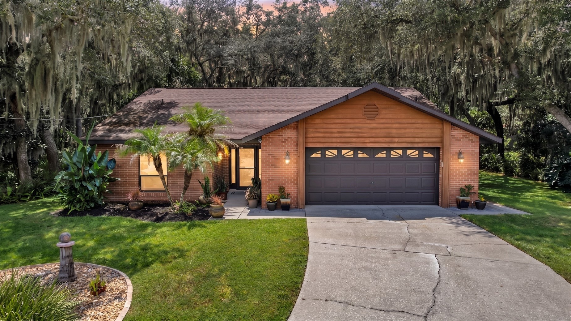 202 PEBBLE COURT