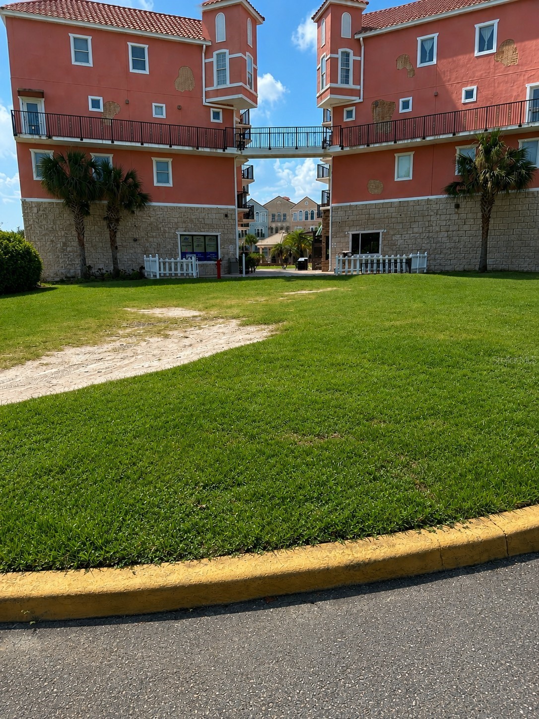 101 PALM HARBOR PKWY