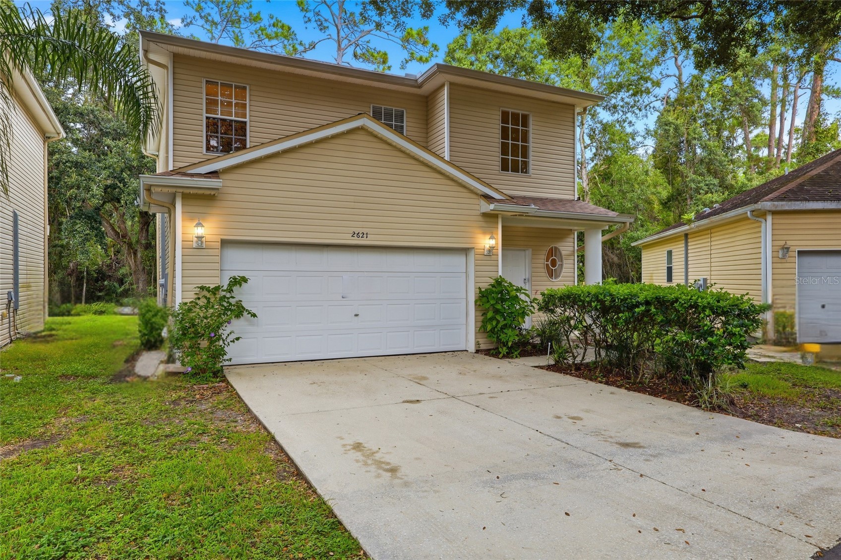 2621 FIDDLESTICK CIRCLE
