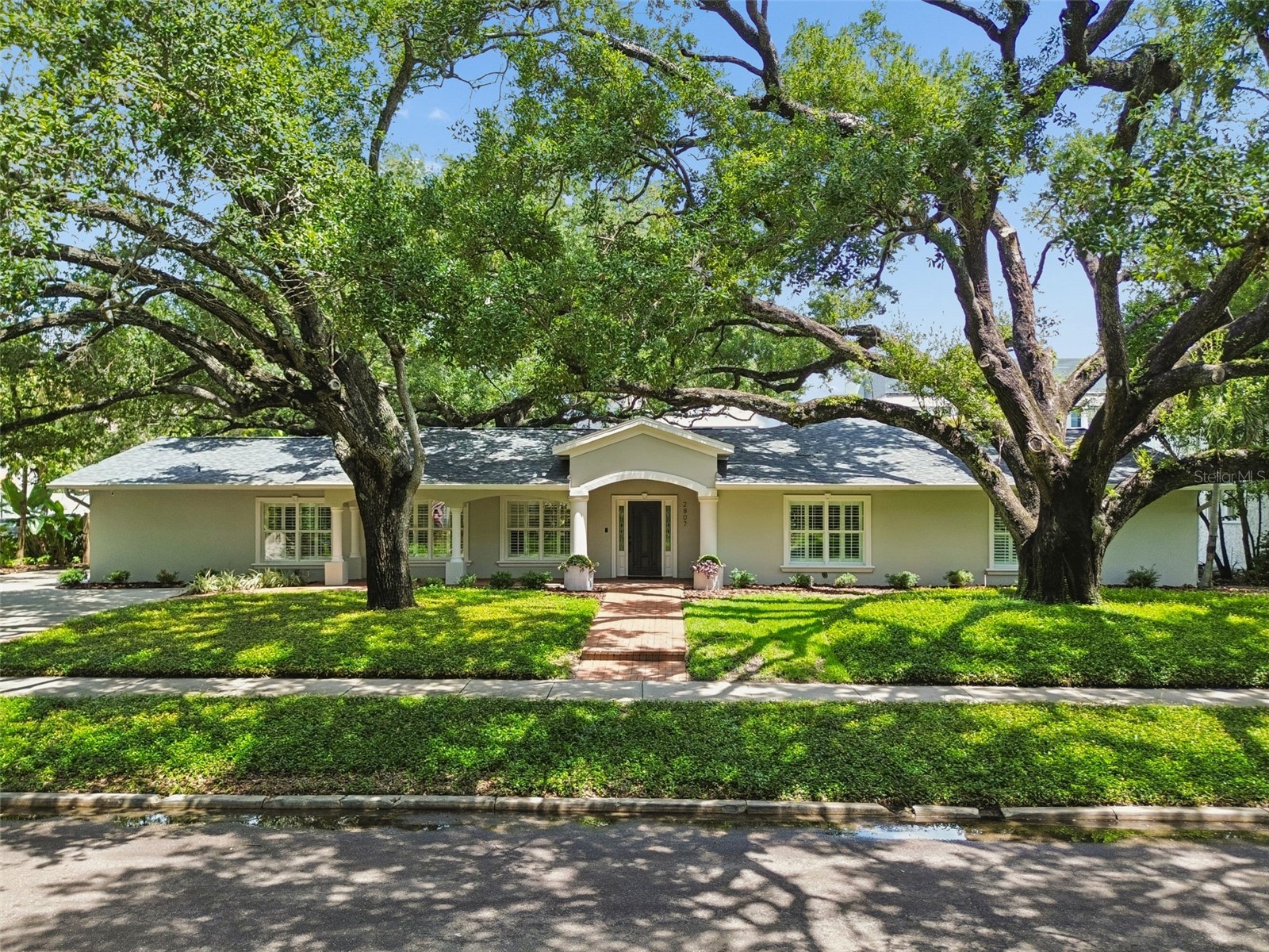 2807 W FOUNTAIN BOULEVARD