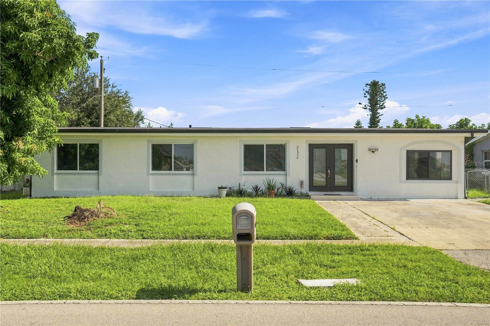 21512 EDGEWATER DRIVE
