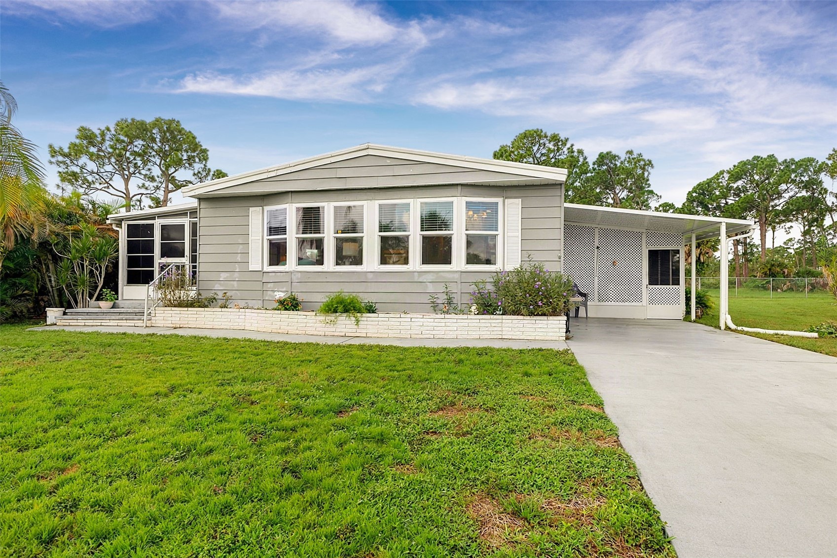 417 VILLA NUEVA CIRCLE