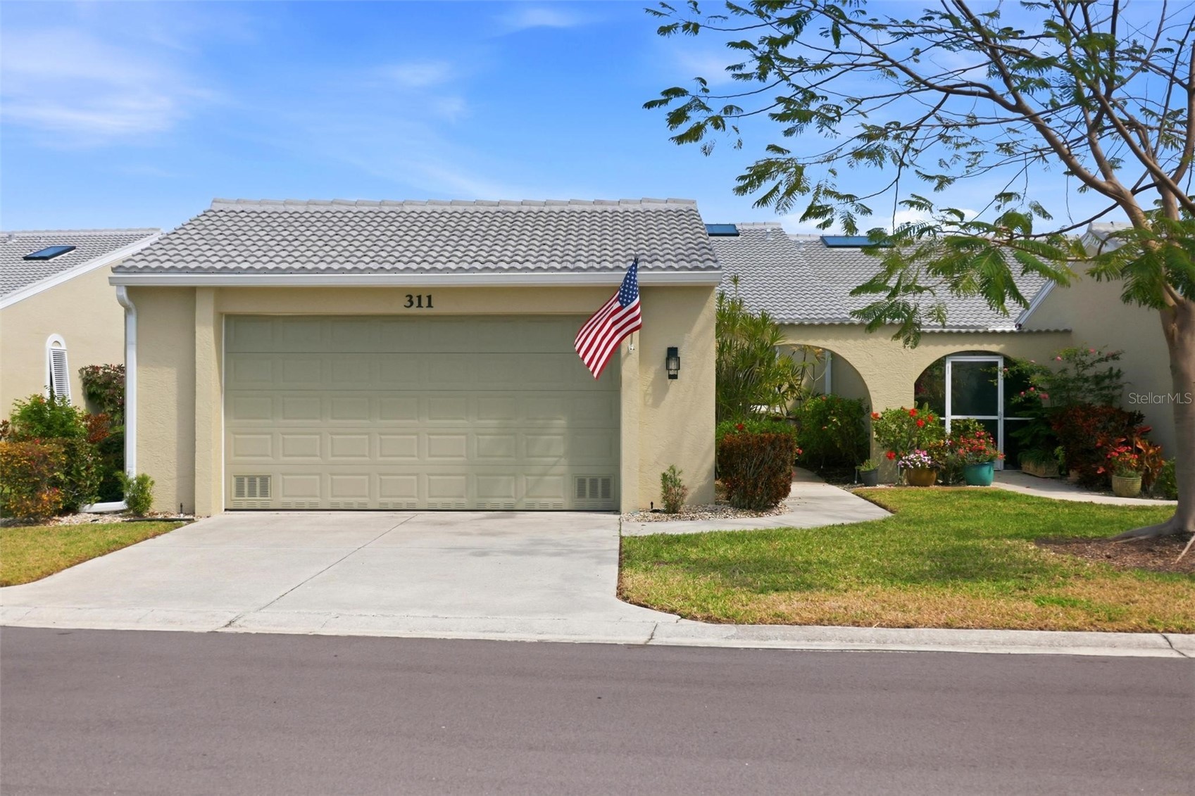 2521 W MARION AVENUE 311
