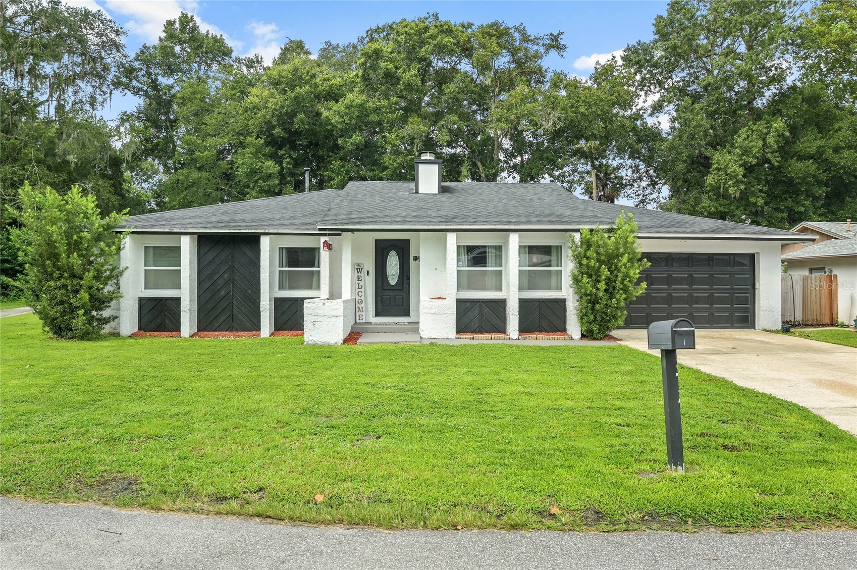 872 FALKIRK DRIVE