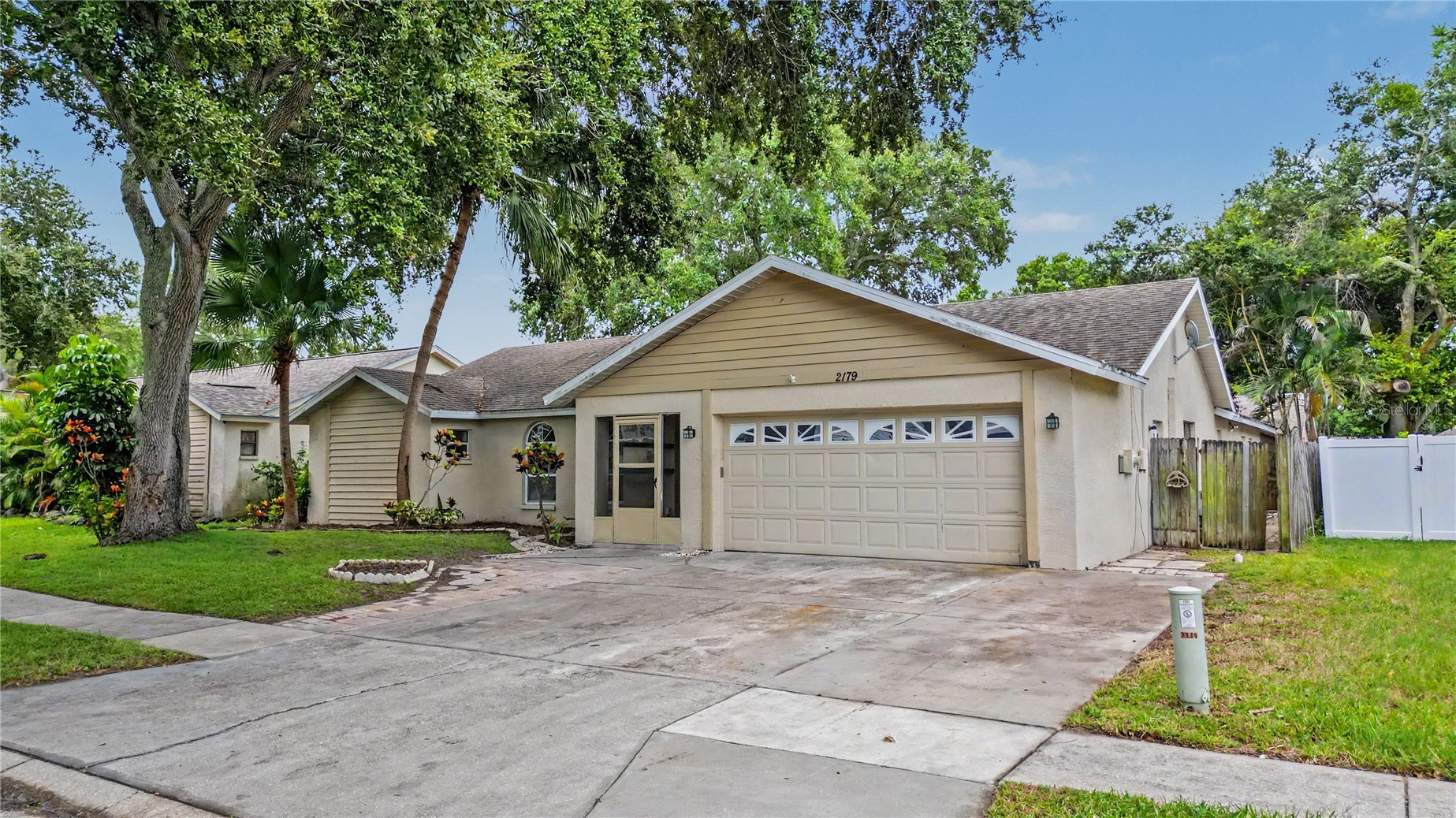 2179 CYPRESS POINT DRIVE N