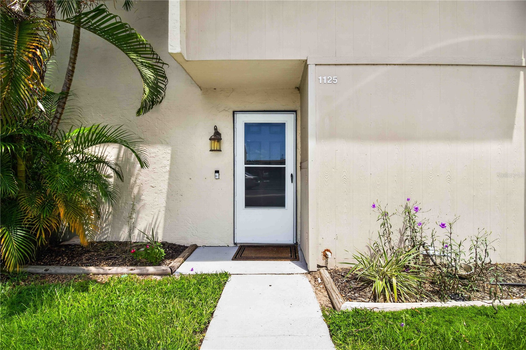 1125 LONGFELLOW WAY 125-B