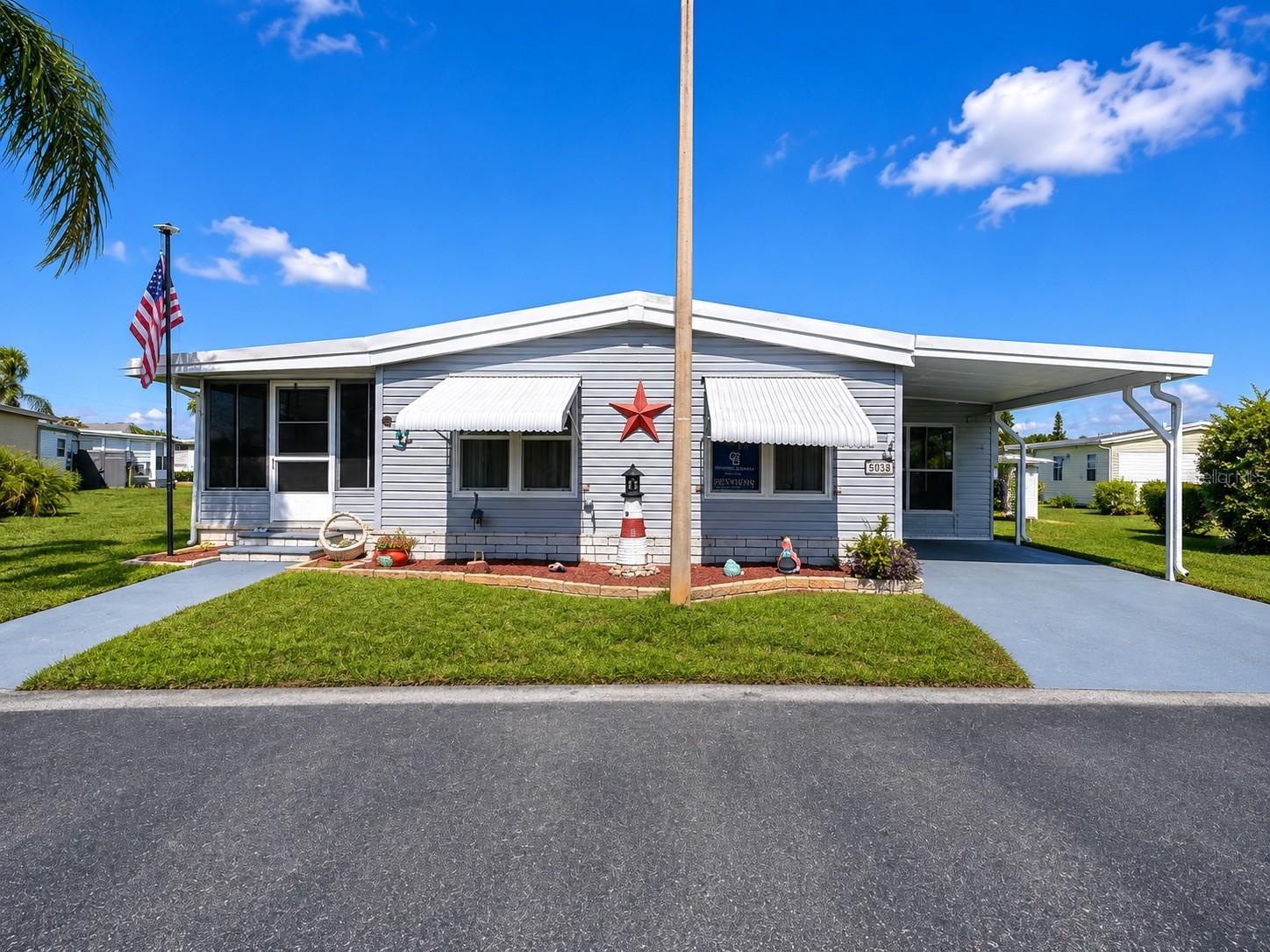 5038 COCO PLUM CIRCLE
