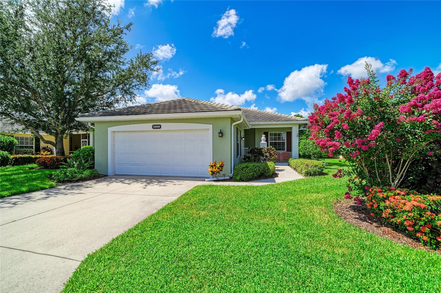 1592 MONARCH DRIVE 1592