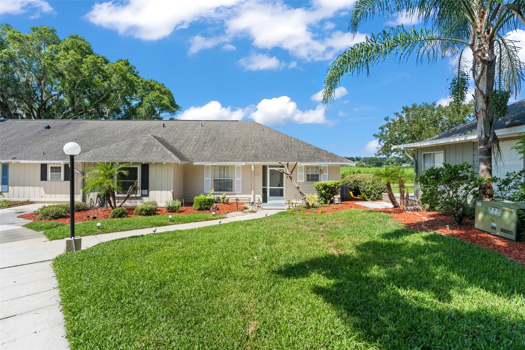 1076 VILLA LANE 68