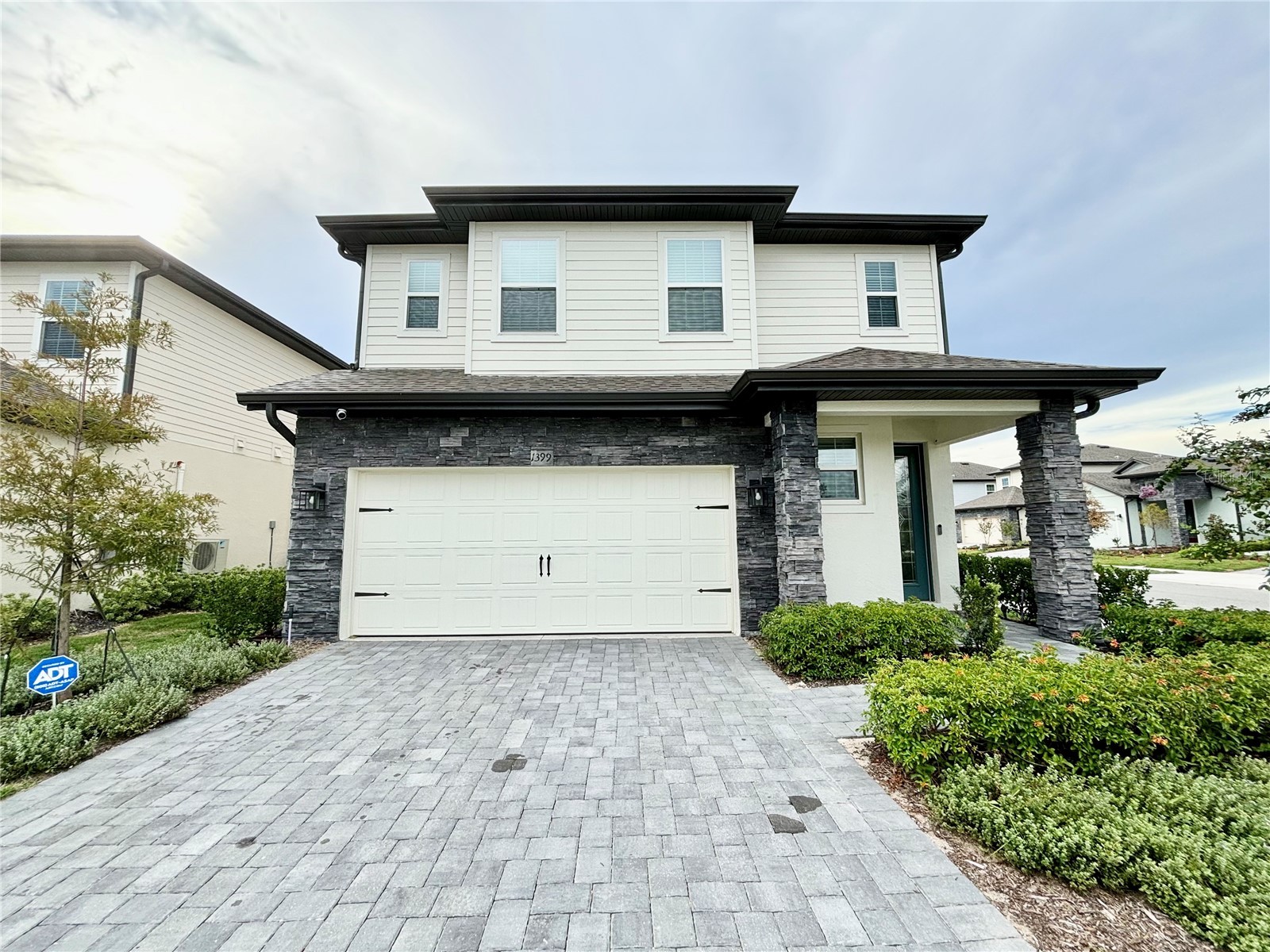 1399 GREENFIELD LOOP