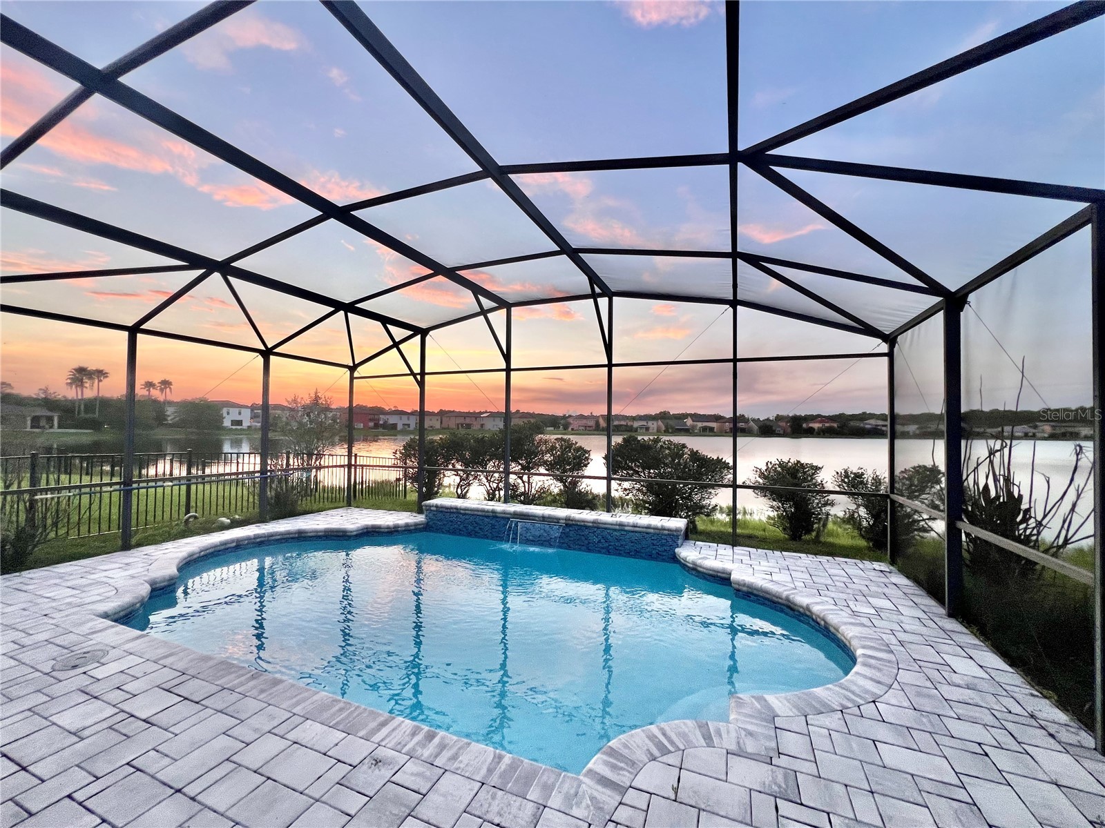 10073 LAKE DISTRICT LANE