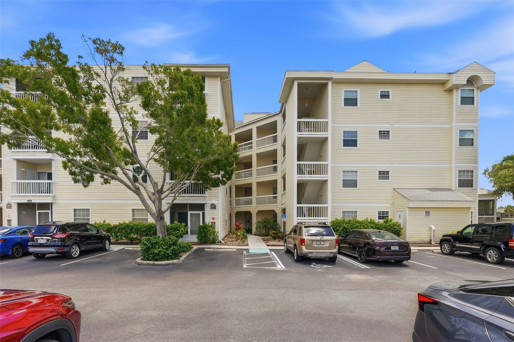 6817 STONES THROW CIRCLE N 17208