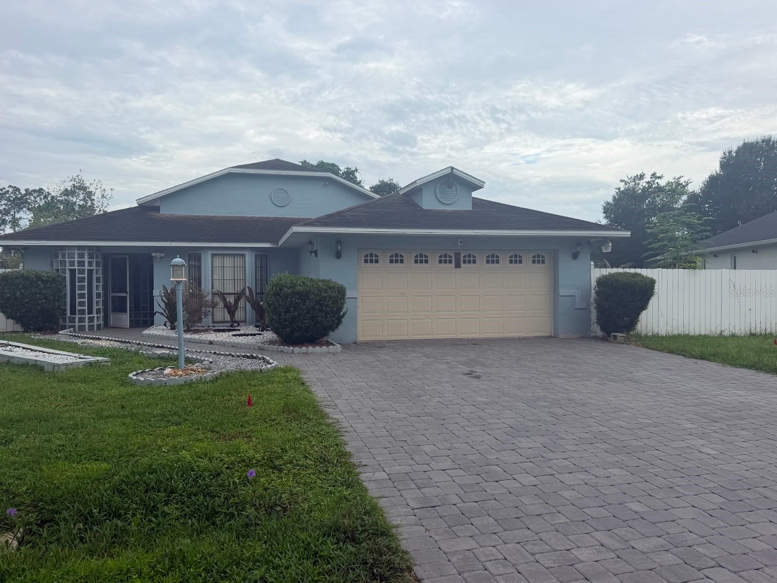 1013 MAYFAIR PLACE