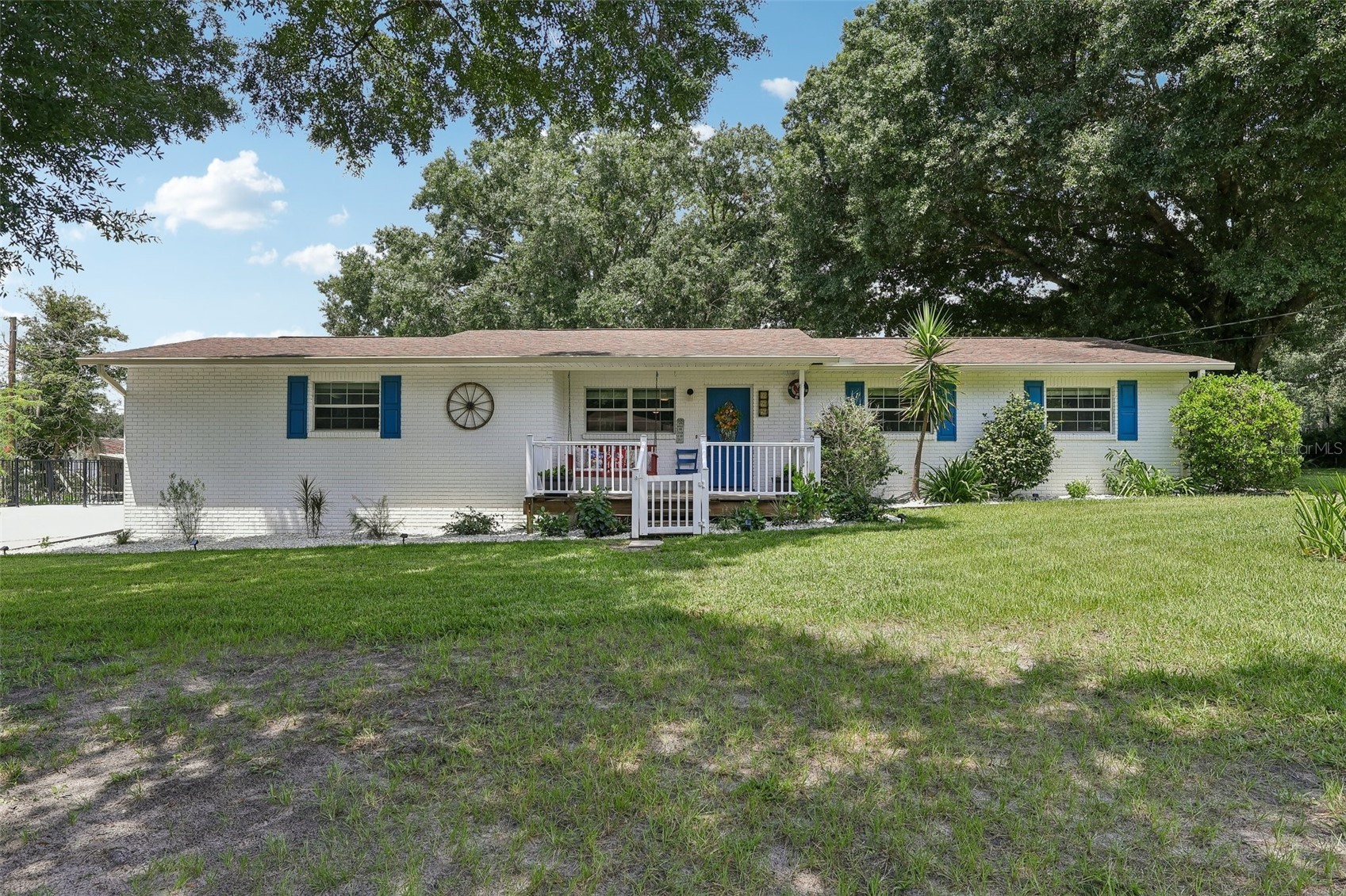 8904 CLAYTON LANE