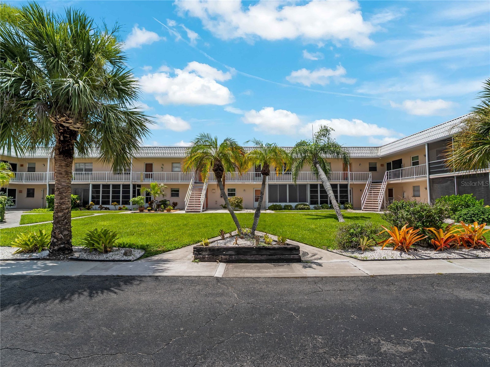 460 BASE AVENUE E 128