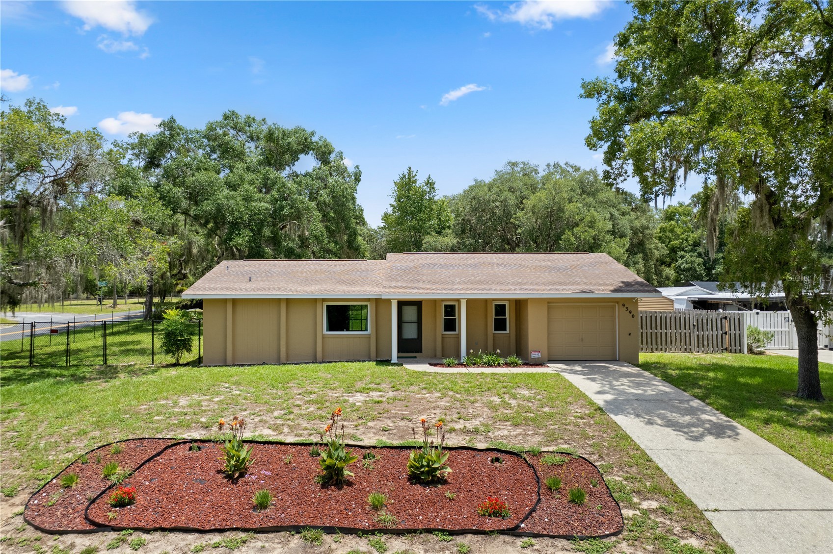 9390 E WINDWOOD LOOP