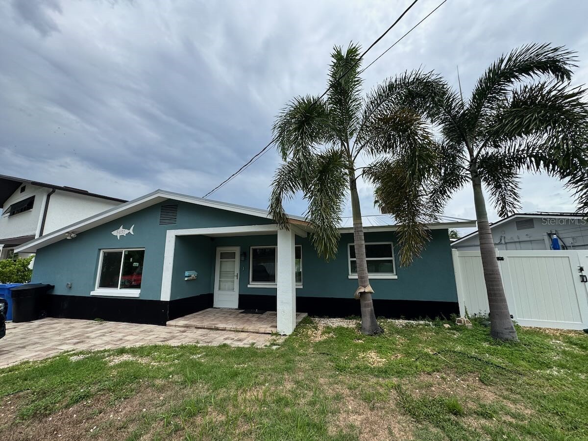 5451 BAYOU GRANDE BOULEVARD NE